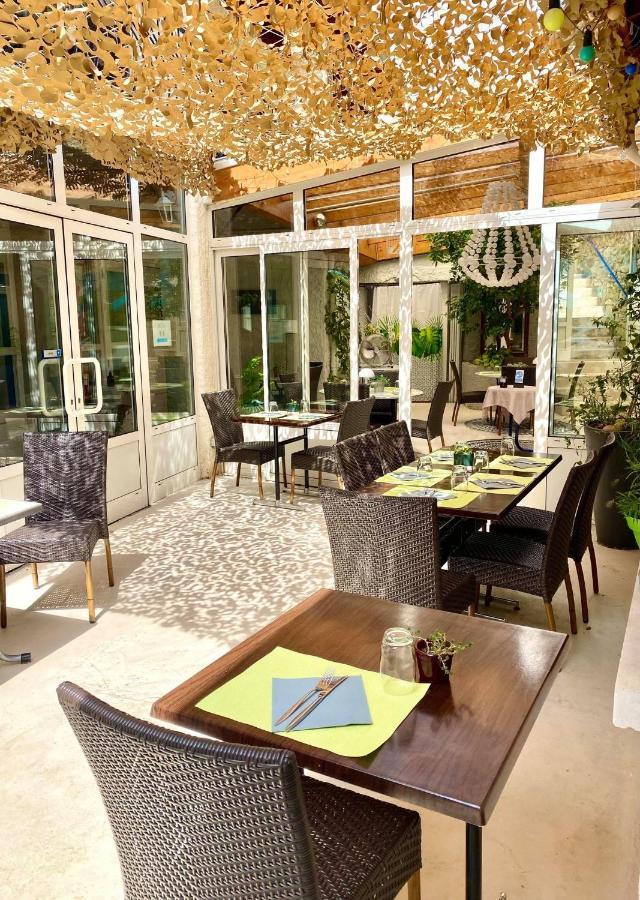 Les Voyageurs Hotel Charols Екстериор снимка