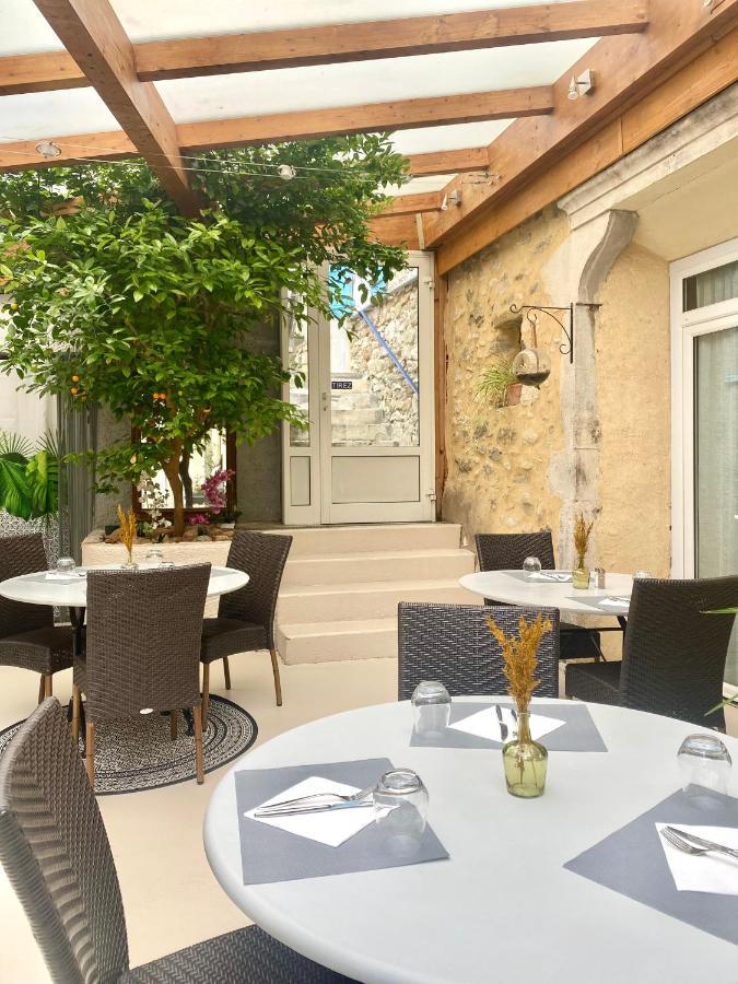 Les Voyageurs Hotel Charols Екстериор снимка
