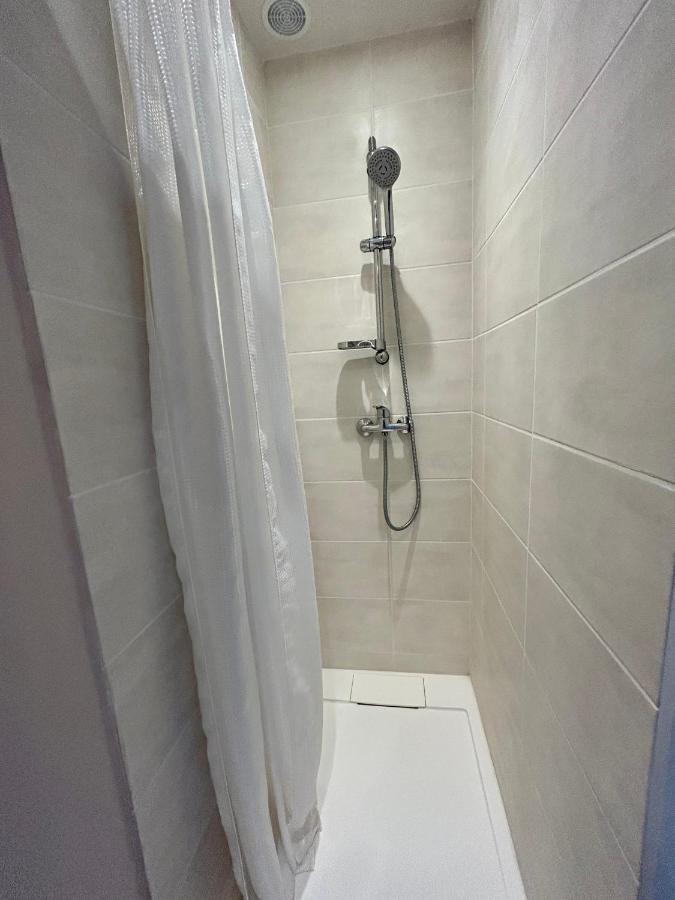 Les Voyageurs Hotel Charols Екстериор снимка