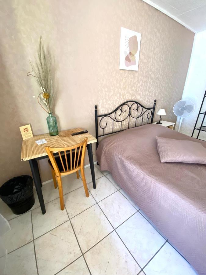 Les Voyageurs Hotel Charols Екстериор снимка