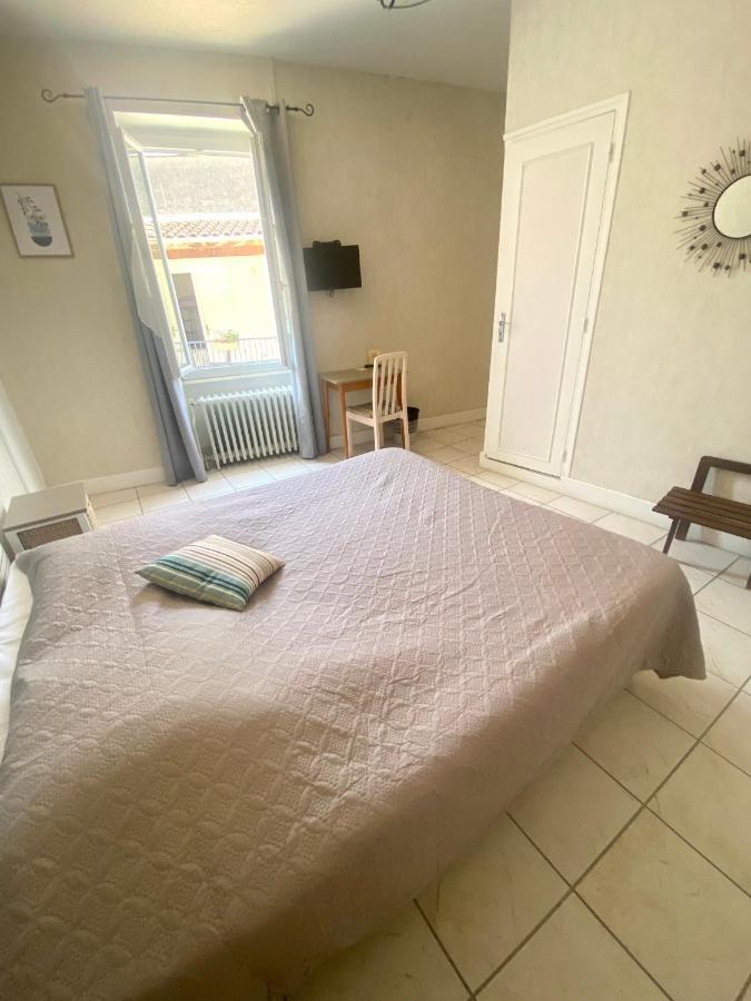 Les Voyageurs Hotel Charols Екстериор снимка